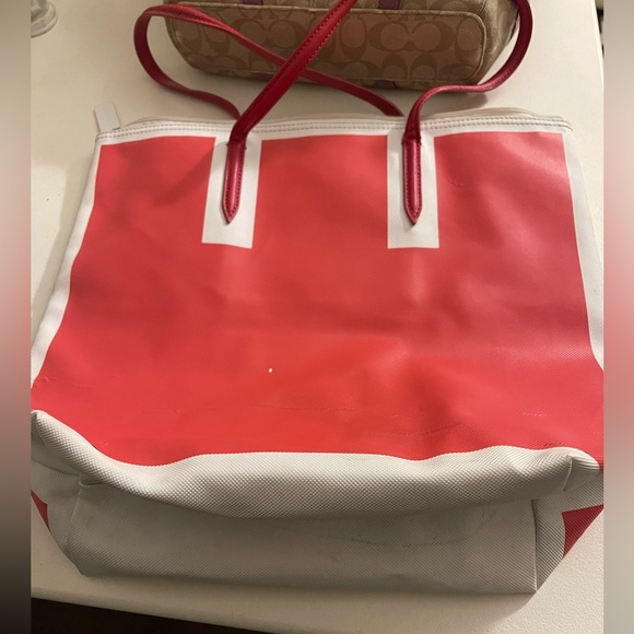 LACOSTE HANDBAG - Picture 2 of 3